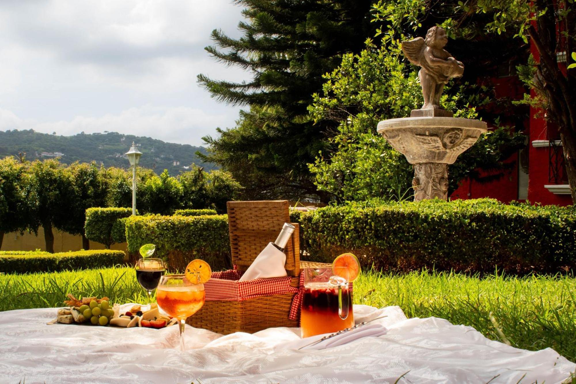 익스타판 데 라 살 메리어트 호텔, 스파 앤 컨벤션 센터 익스타판데라살 외부 사진 A picnic in Italy