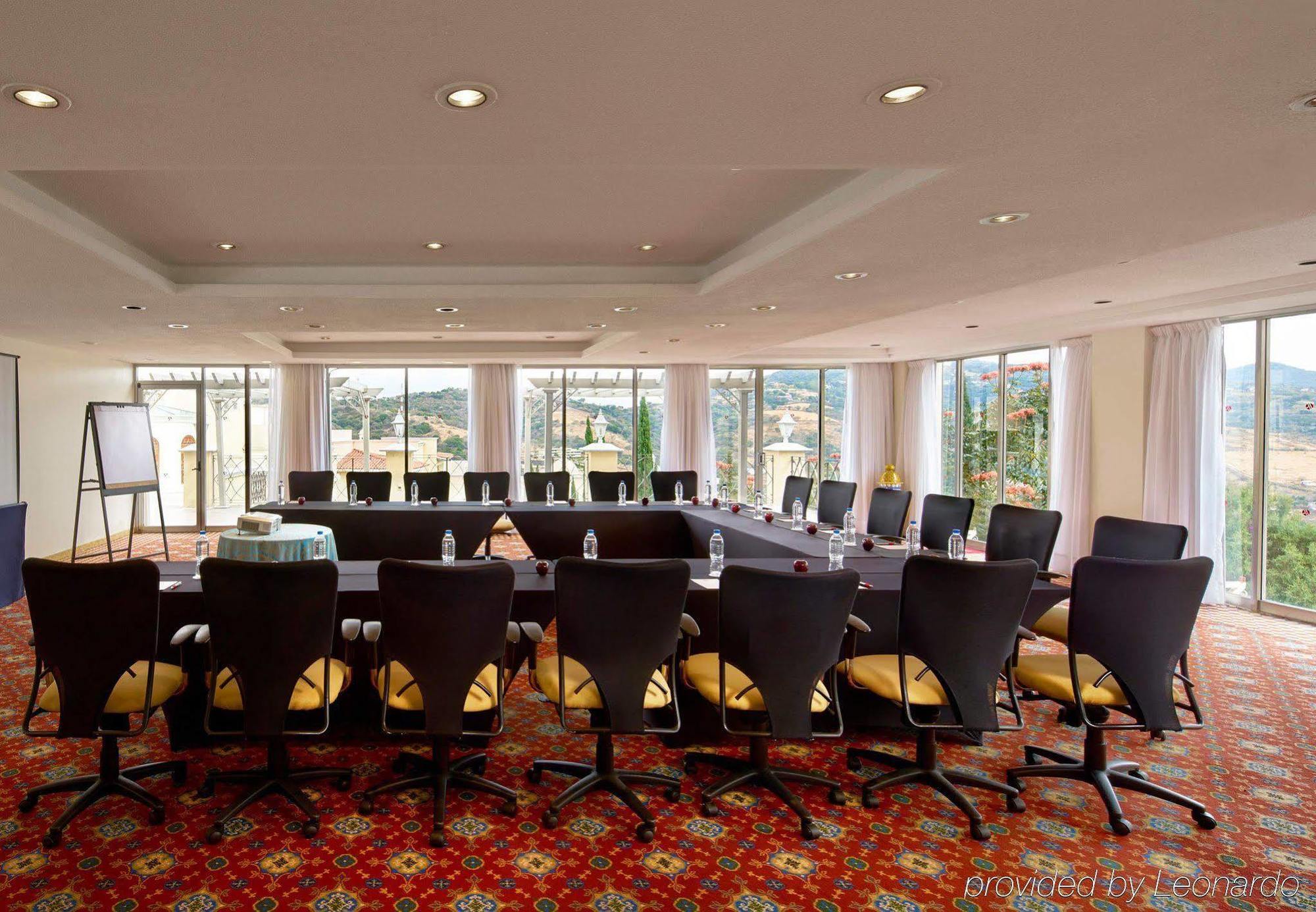 익스타판 데 라 살 메리어트 호텔, 스파 앤 컨벤션 센터 익스타판데라살 외부 사진 Meeting room